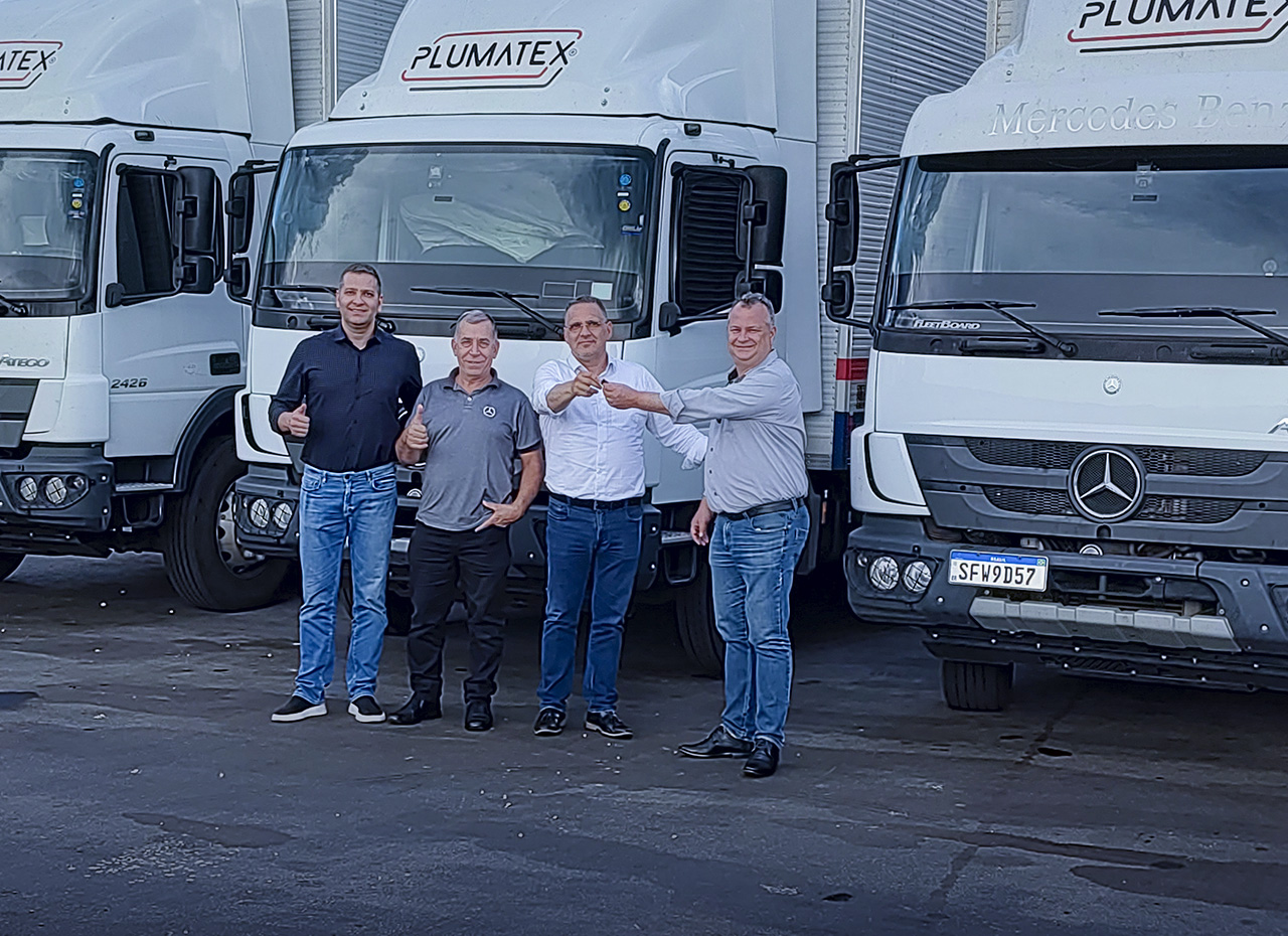 Plumatex renova frota com 30 novos caminhões
